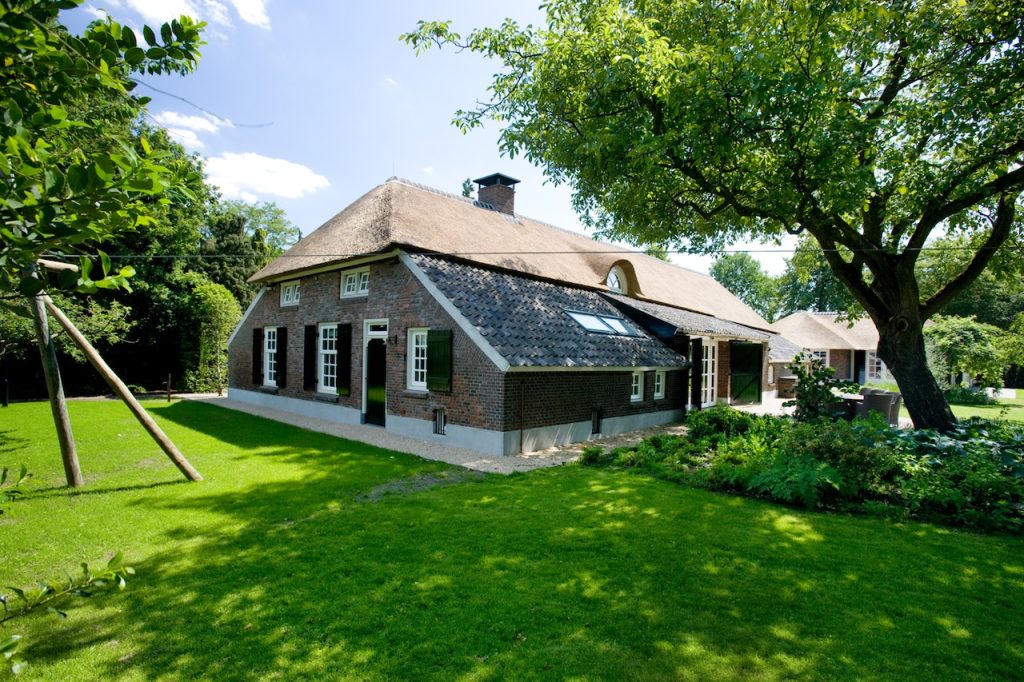 stucwerk-monumentale-boerderij-2